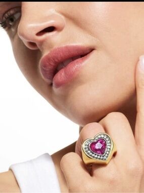 Kurt Geiger 💕London Halo Heart Crystal Cocktail Ring Size 6 -NWB-
